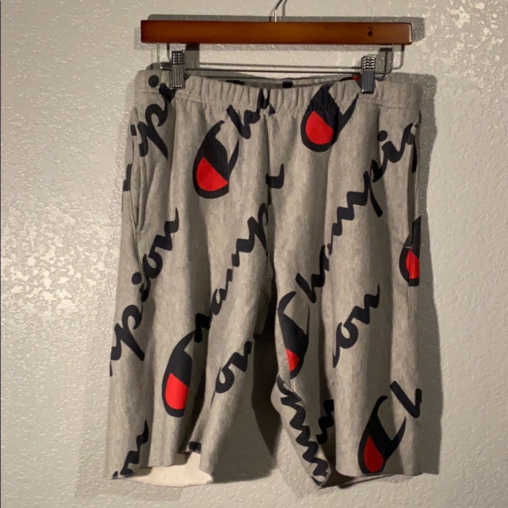 Men’s champion script shorts